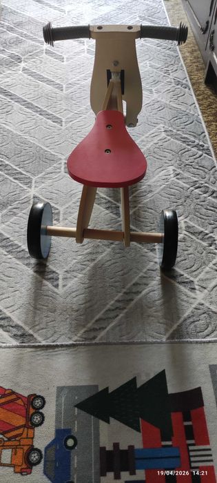 Дървено колело триколка за 1 годишна възраст