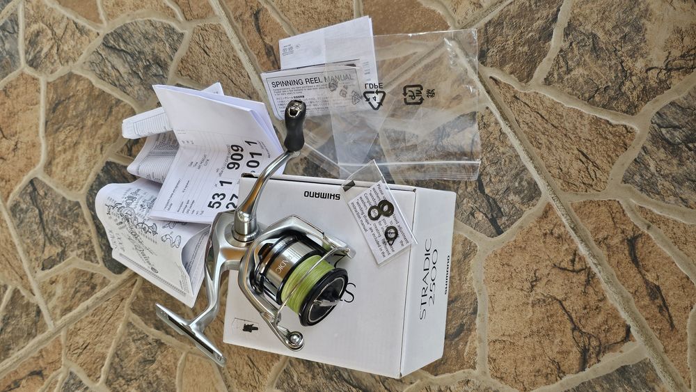 Vând Shimano stradic 2500 FL Piatra Neamt • OLX.ro