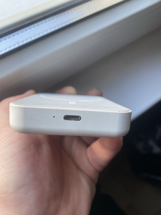 Apple MagSafe Battery външна батерия