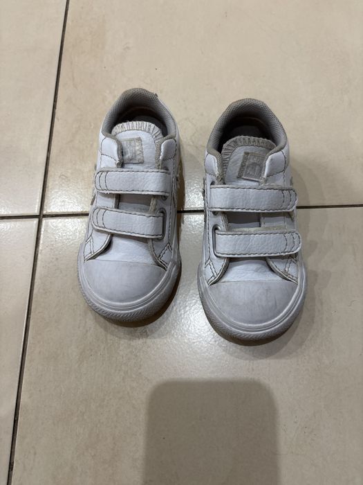 Кроссовки для девочки