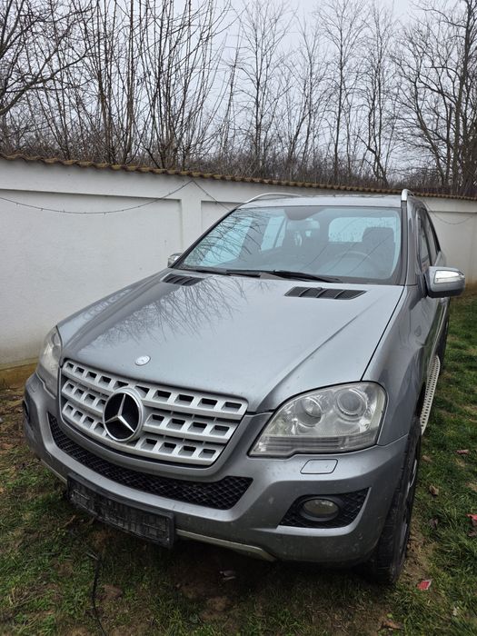 Mercedes Benz ML350