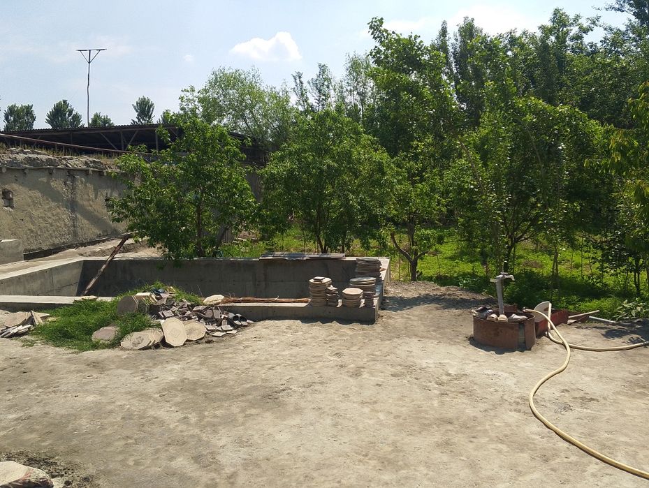 Uy sotiladi 12 sotix