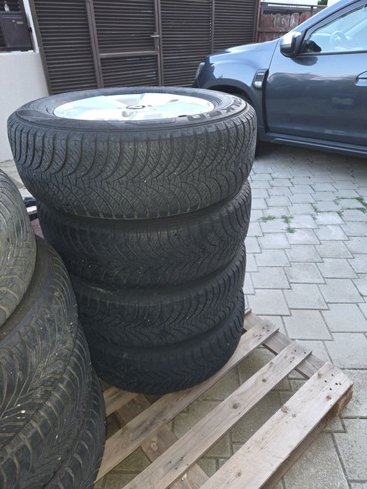 Jante aliaj pe 16 Duster cu anvelope 215 65 16