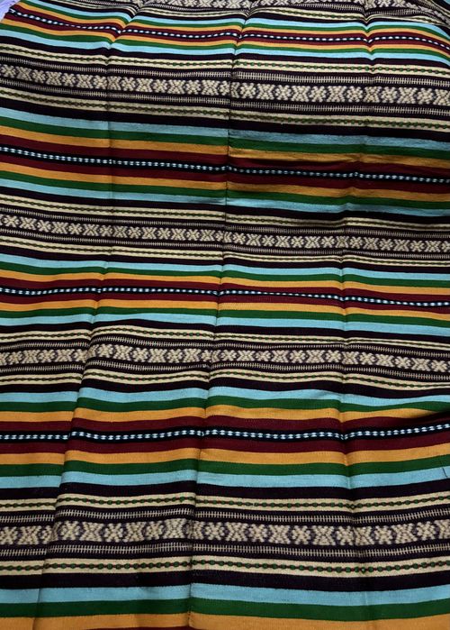 Scoarță veche / covor țesut manual – lână