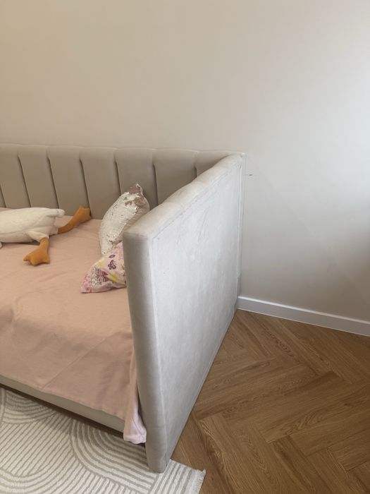 Продам кровать с матрасом