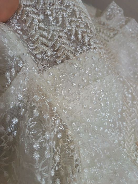 Oq ko'ylak Ayollar uchun