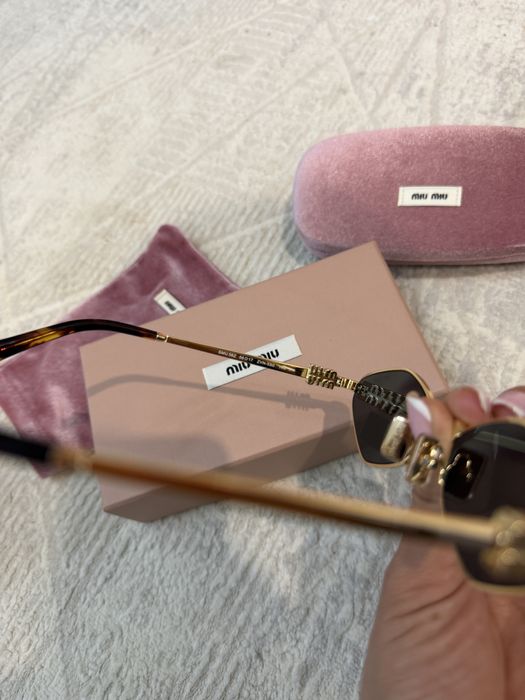 Очки Miu Miu 2026