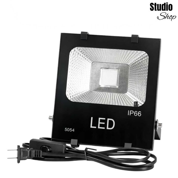 RGB LED прожектор