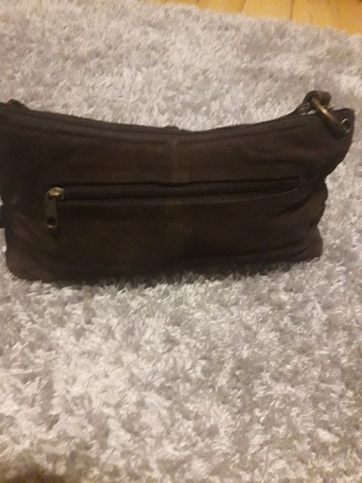 Велурена дамска чанта