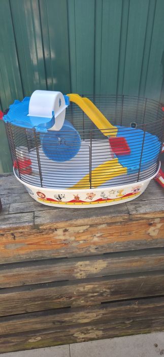 Cusca pentru hamster Ferplast Circus Fun, cu accesorii, 49.5x34x42.5