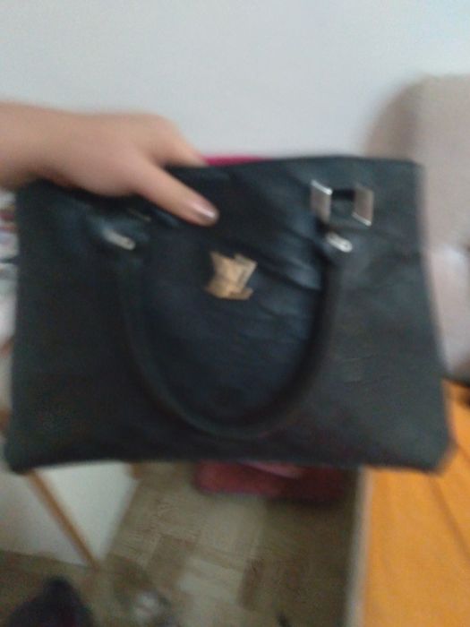 Продам вещи хорошие