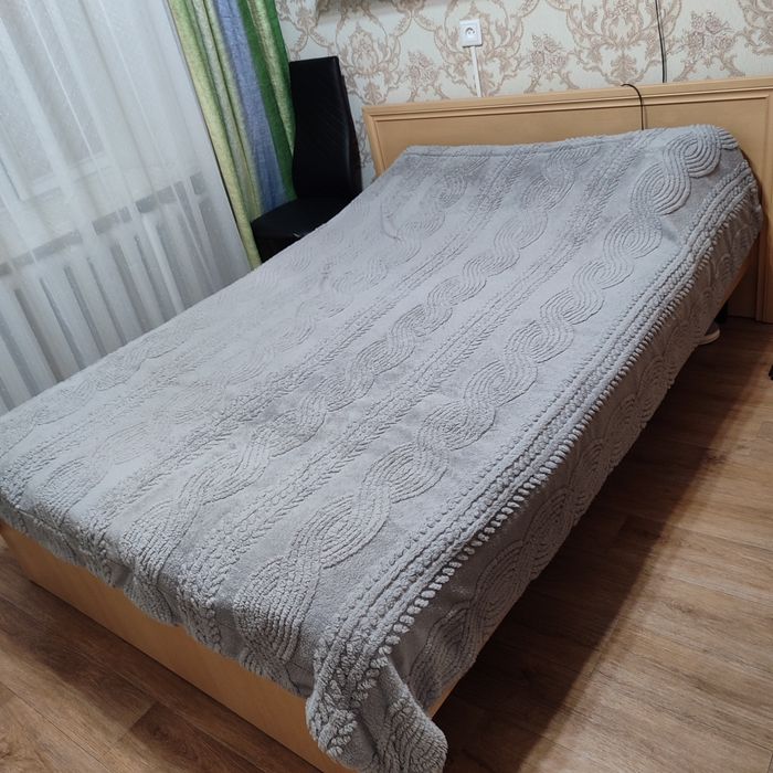 Продам кровать 2 х спальная с матрасом