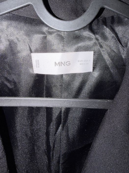 Пиджак женский Mango