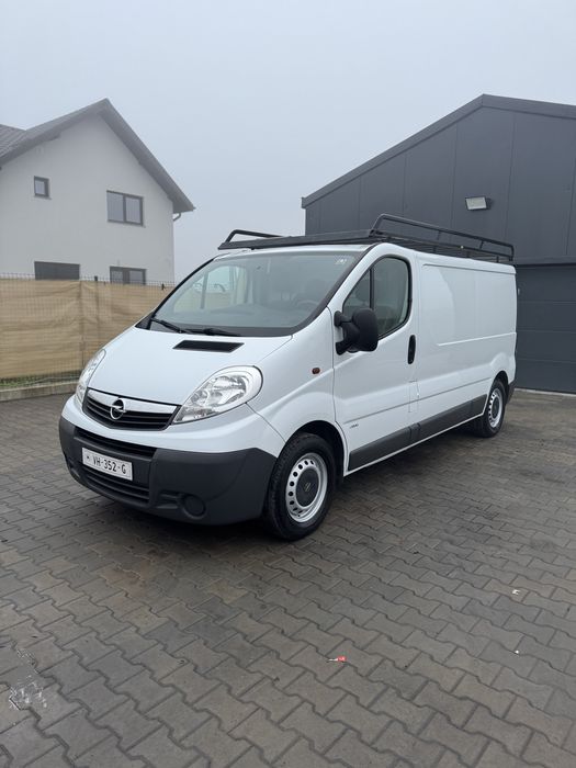 Opel Vivaro L2H1. 2014