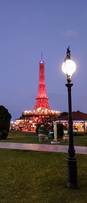 Дава се под наем Двустаен апартамент в к.к. Златни пясъци - 75 кв.м за 400 € - Снимка #1