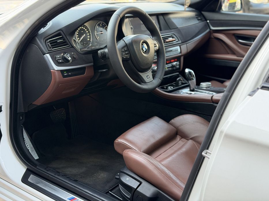 BMW 5 Series 2012 — imagine 5