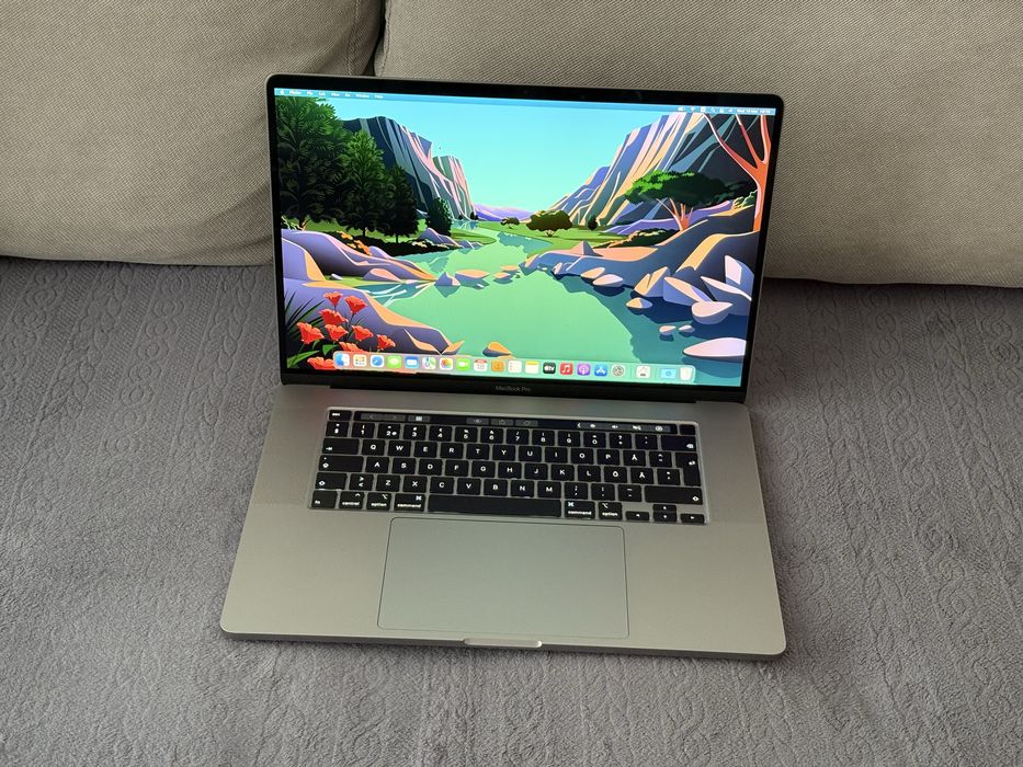 16'Като Нов Macbook Pro 16 2019/i7-9750H/16GB DDR4/512GB SSD/5500M