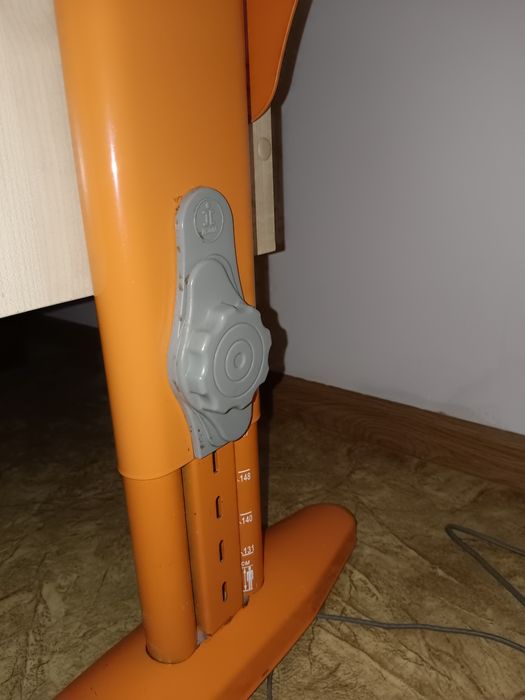 Парта школьная на вырост со стулом