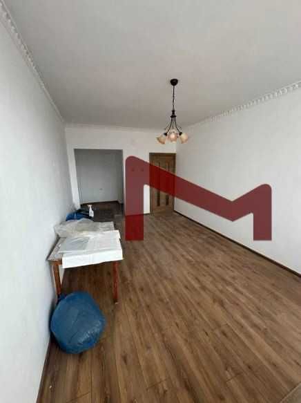 Продава се Тристаен апартамент в Варна, Цветен квартал - 85 кв.м за 1695 €/кв.м - Снимка #4