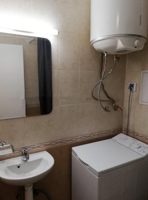 Дава се под наем Едностаен апартамент в София, Център - 35 кв.м за 400 € - Снимка #4