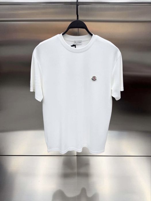 Тенискu Moncler -черна и бяла .
