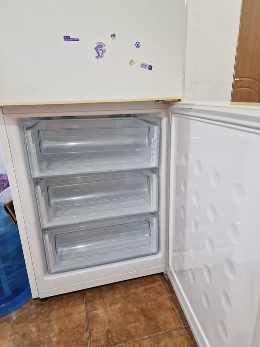 Холодильник б/у  торг