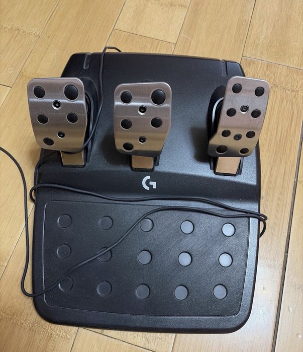 Игровой руль Logitech G923 TRUEFORCE+КПП+Педали