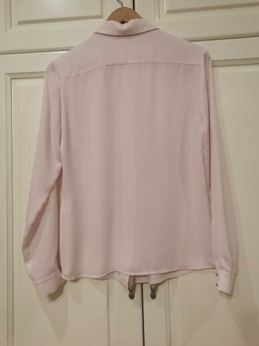 Два броя дамски ризи