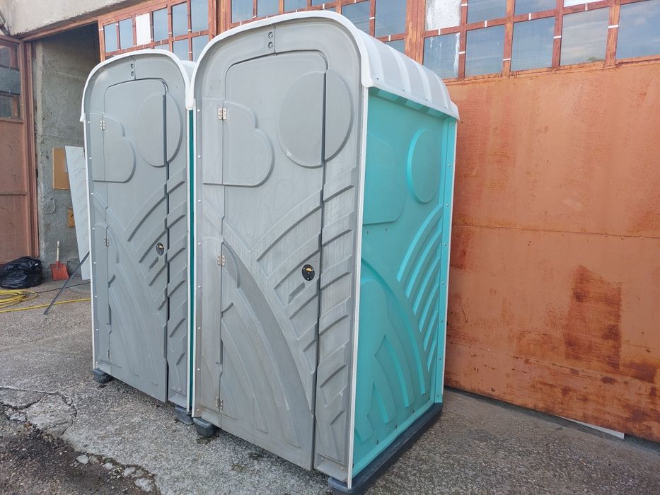 Преносими тоалетни