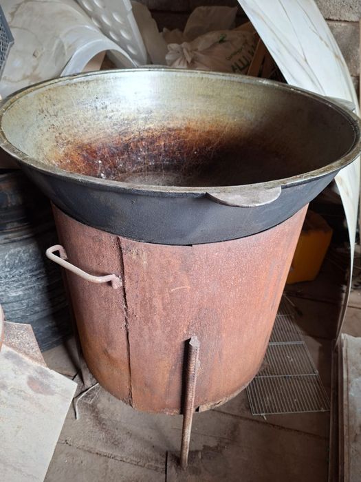 Казан с очагом советский