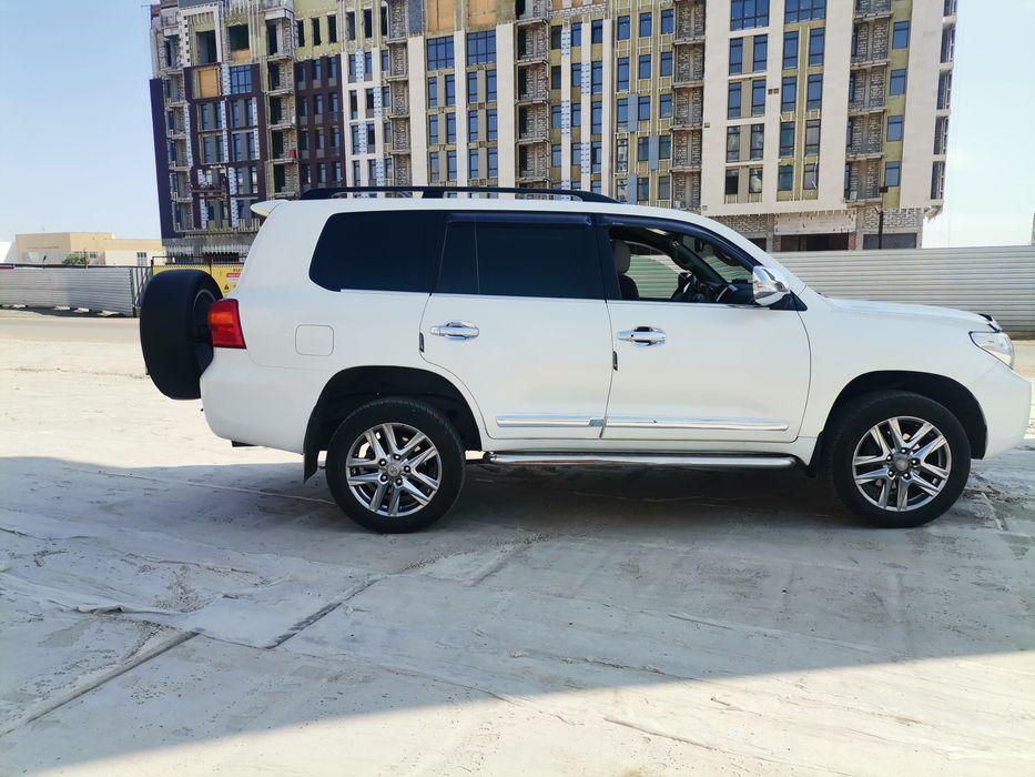 Ланд Крузер 200,2013год