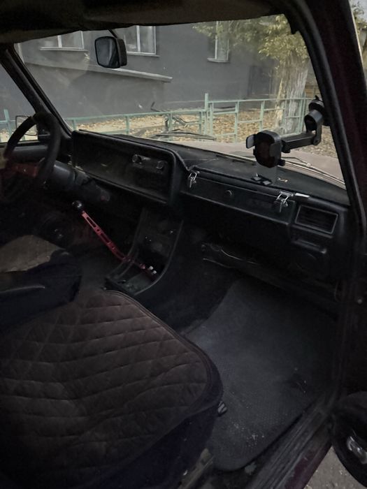 Автомобиль ВАЗ 2107