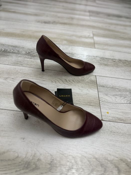 Pantofi NOI Koton burgundy toc mediu stiletto eleganți