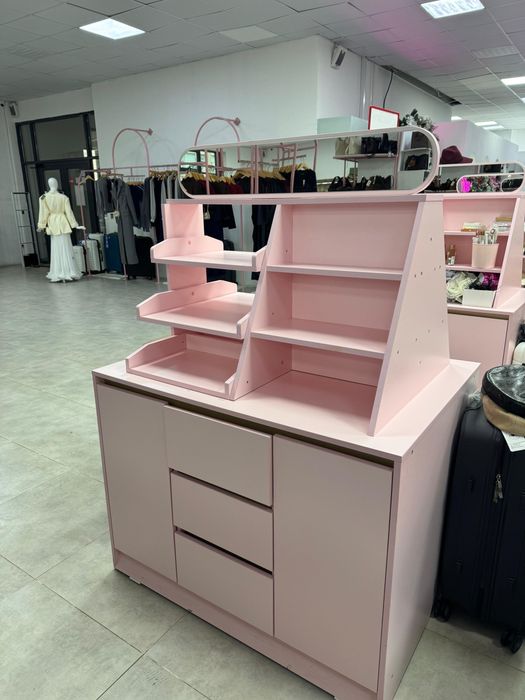 Шкаф для магазина.