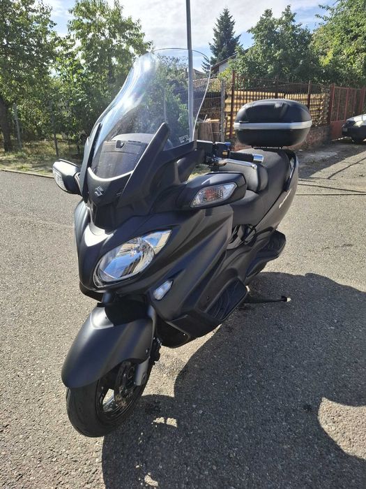 Suzuki burgman 650