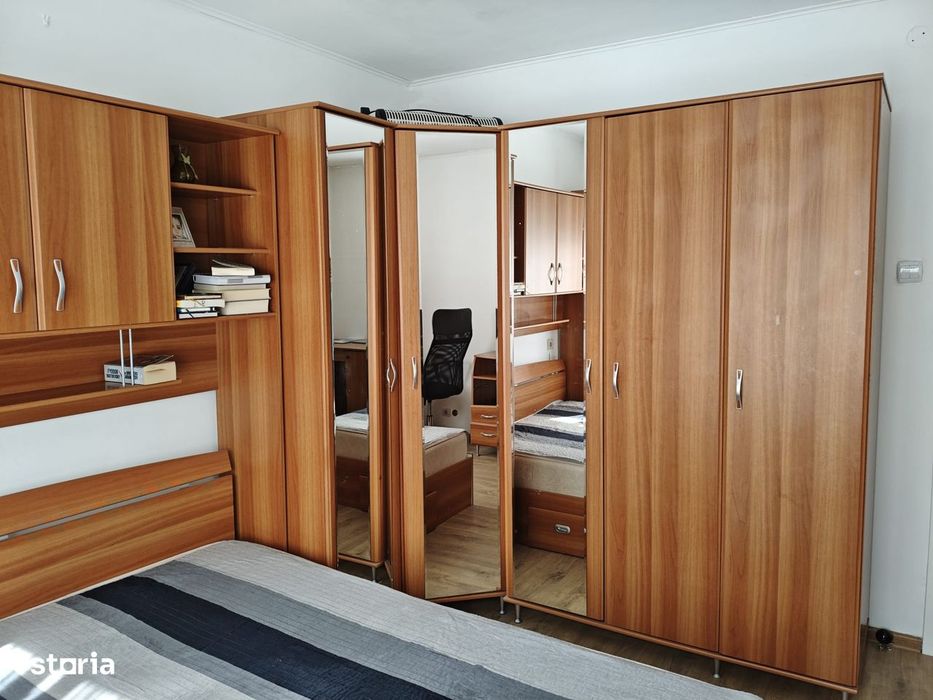 închiriez ap 2 camere Podgoria et 2
