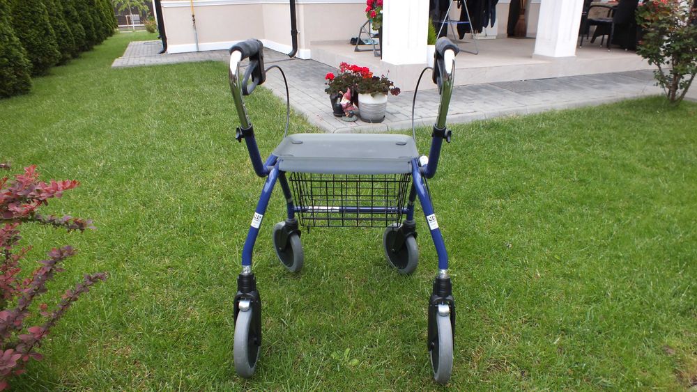 Cadru pliabil cu roti pentru invalizi – Dolomite Legacy 520-125 kg.