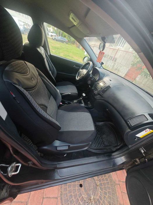 Hyundai i30 1.6 Benzină (122 CP) - An 2007 - 196.400 km reali - Foarte îngrijită!