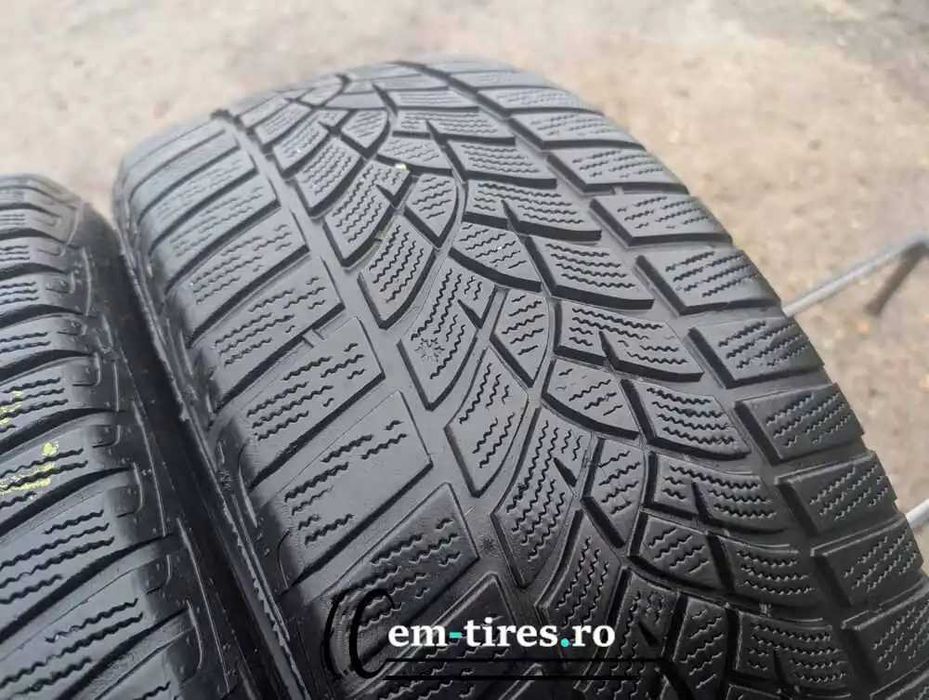 SET 2 Anvelope Iarna 215/50 R17 GOODYEAR UltraGrip Performance 95V