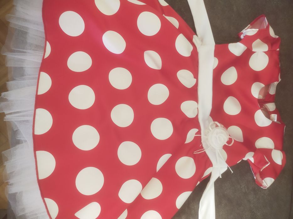 Продаю платье на девочку