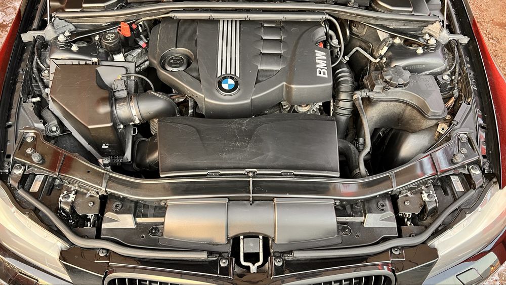BMW 318D E90 LCI  -Unic Proprietar-