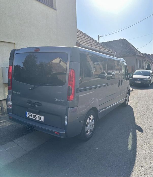 Renault Trafic 8+1 an fabricatie 2013