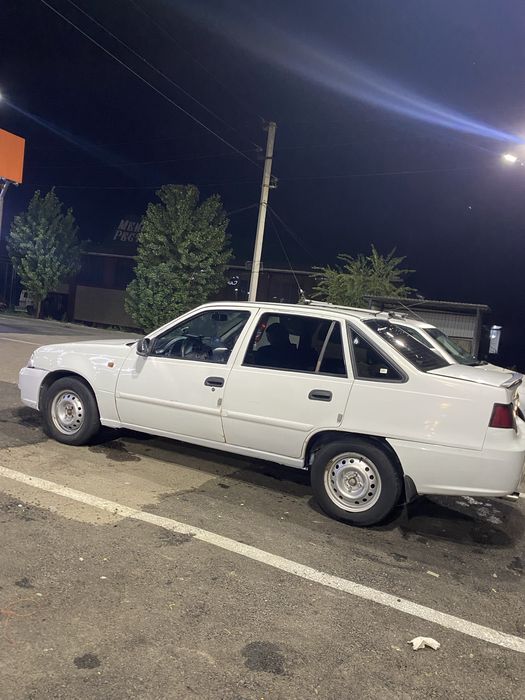 Daewoo Nexia II 1.5, 2013 г, Механика, Белый