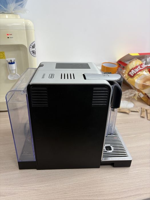 Кофемашина Delonghi Nespresso