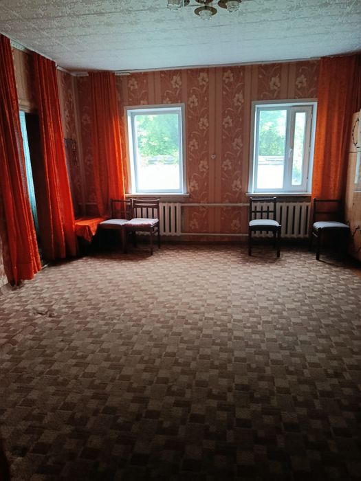 Продаётся дом в пос. Долинка.