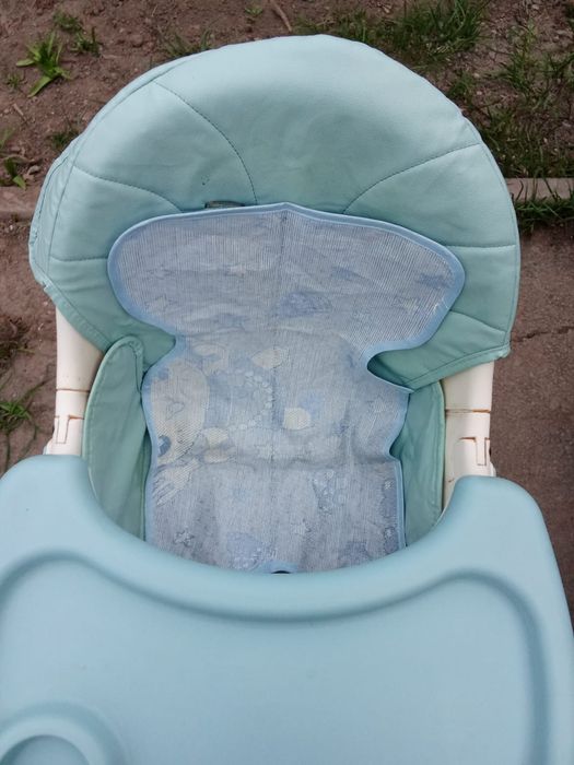 Стульчик для кормления ребенка