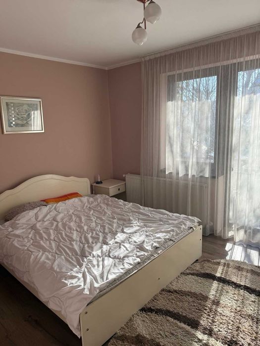 Inchiriez Aprtament 4 Camere Zona Bradet