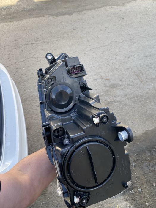 Фара джетта 6 новая