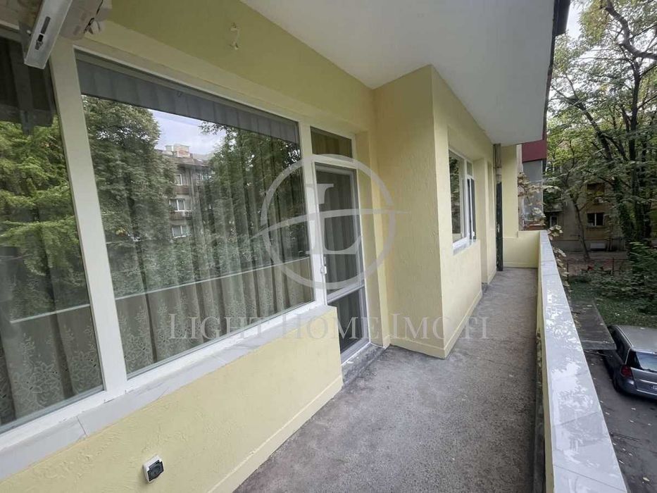 Продава се Тристаен апартамент в Пловдив, Център - 120 кв.м за 1984 €/кв.м - Снимка #17