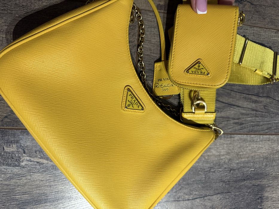 Продам сумку Prada оригинал
